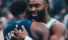 九游娱乐app下载地址-凯尔特人大胜公牛，实现开门