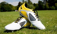 九游娱乐在线-英超联赛焦点之战：曼联对阵利物浦，谁将赢得荣耀？