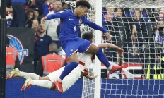 九游娱乐官网-欧洲国家联赛出现冷门，球队实力对抗悬念