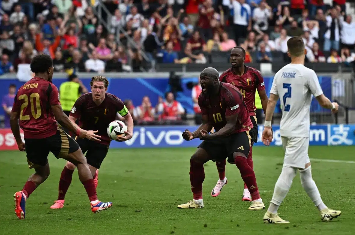 北马其顿队在客场比赛中逆转获胜,积分攀升 北马其顿队在客场比赛中逆转获胜,积分攀升