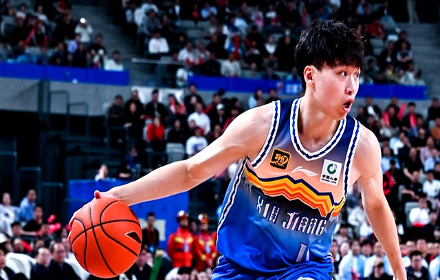 青年篮球比赛增加参与度，培养新一代球星