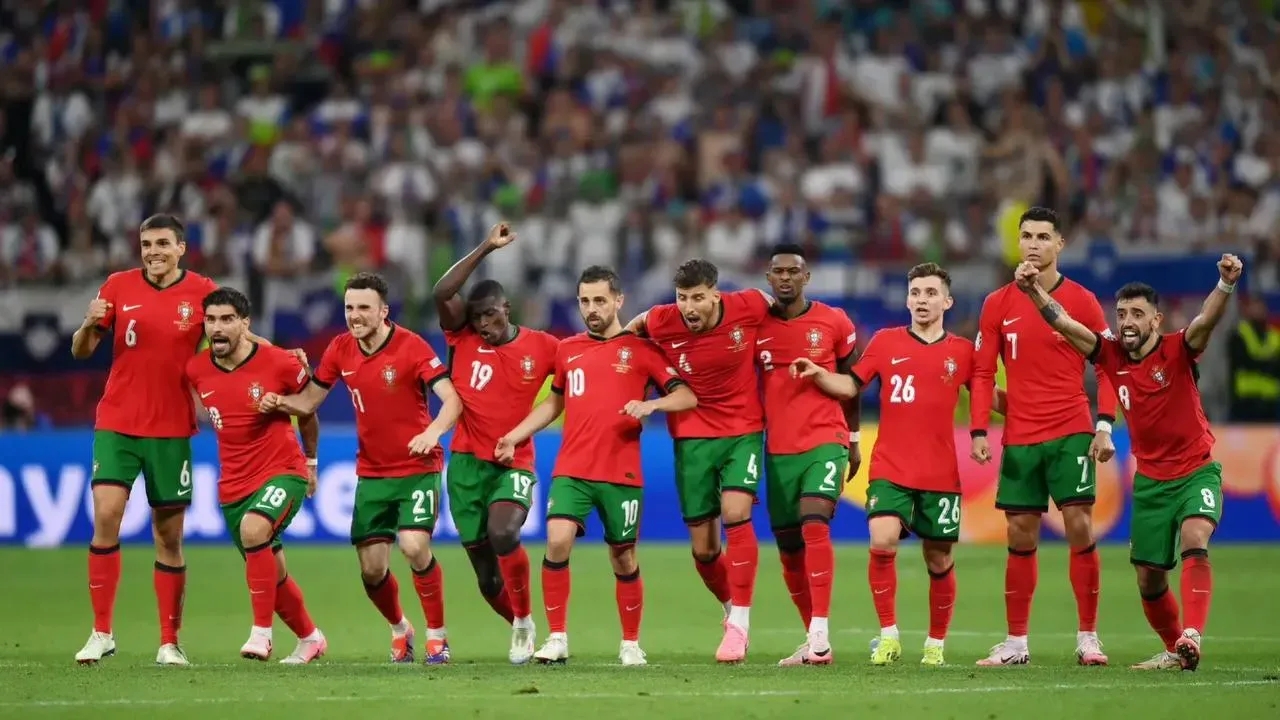 北爱尔兰国家队表现出色,轻松晋级欧洲杯资格赛的简单介绍 北爱尔兰国家队表现出色,轻松晋级欧洲杯资格赛的简单介绍