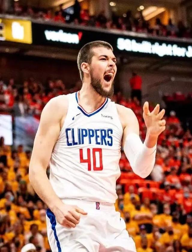 快船新秀表现抢眼，获得好评