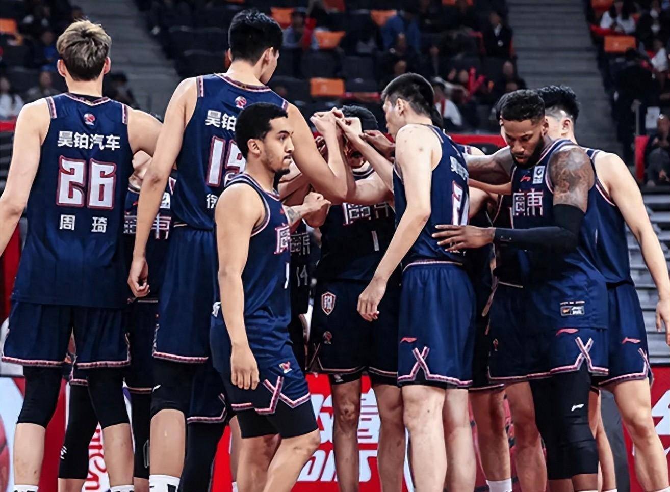 CBA季后赛赛程公布，广东宏远战上海队、辽宁男篮对阵新疆队等对决即将上演的简单介绍