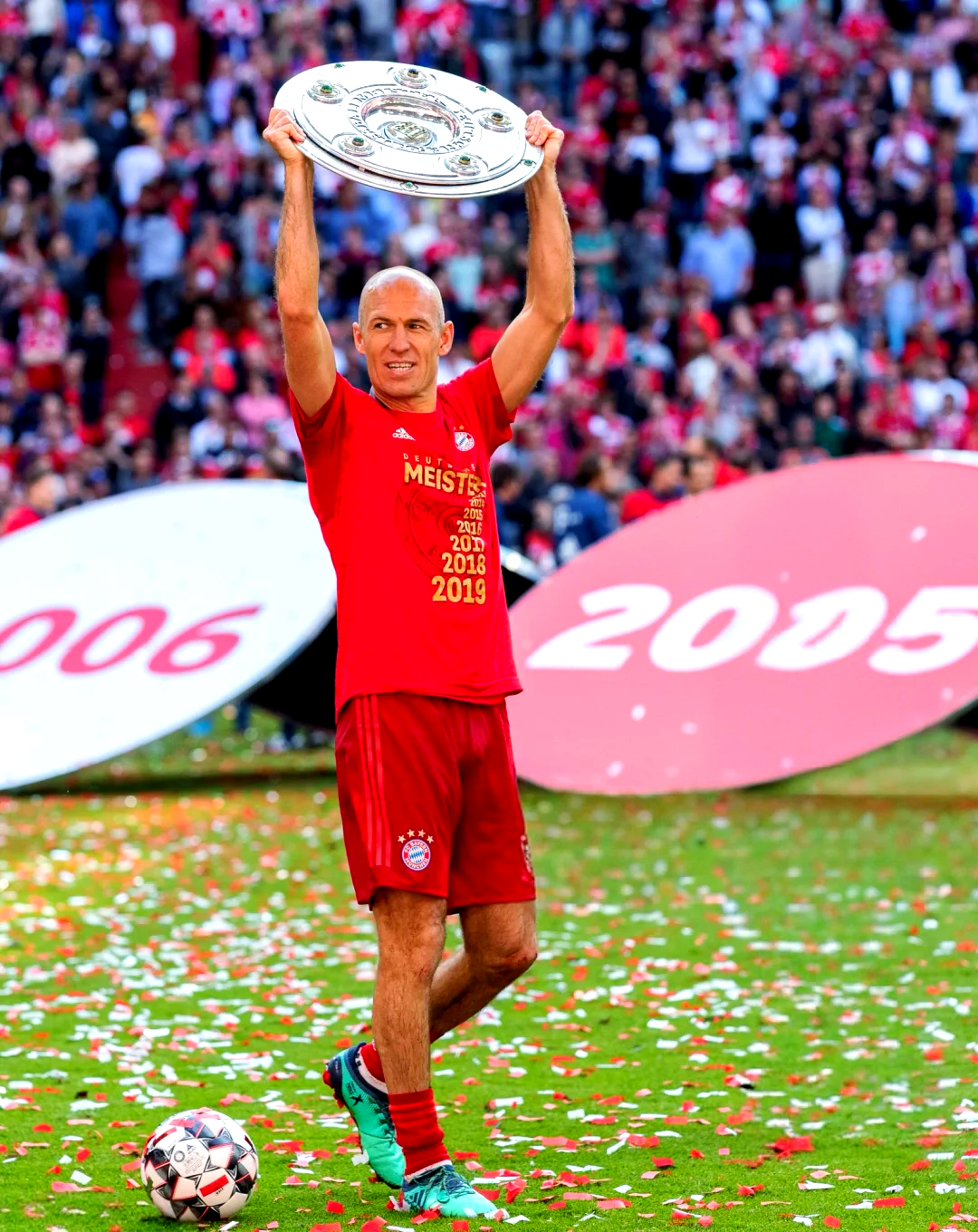 关于罗本斩获关键进球!拜仁慕尼黑险胜对手的信息 关于罗本斩获关键进球!拜仁慕尼黑险胜对手的信息