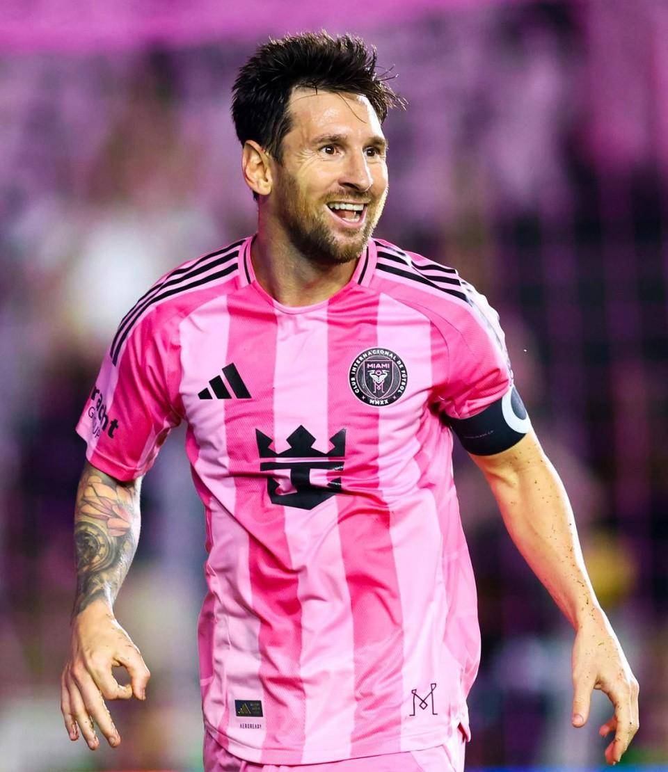 梅西锋霸表现抢眼，助巴萨取得胜利