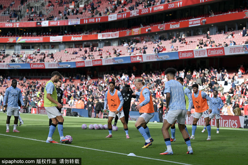 新的一轮比赛引发球迷期待,场上对决激烈的简单介绍 新的一轮比赛引发球迷期待,场上对决激烈的简单介绍