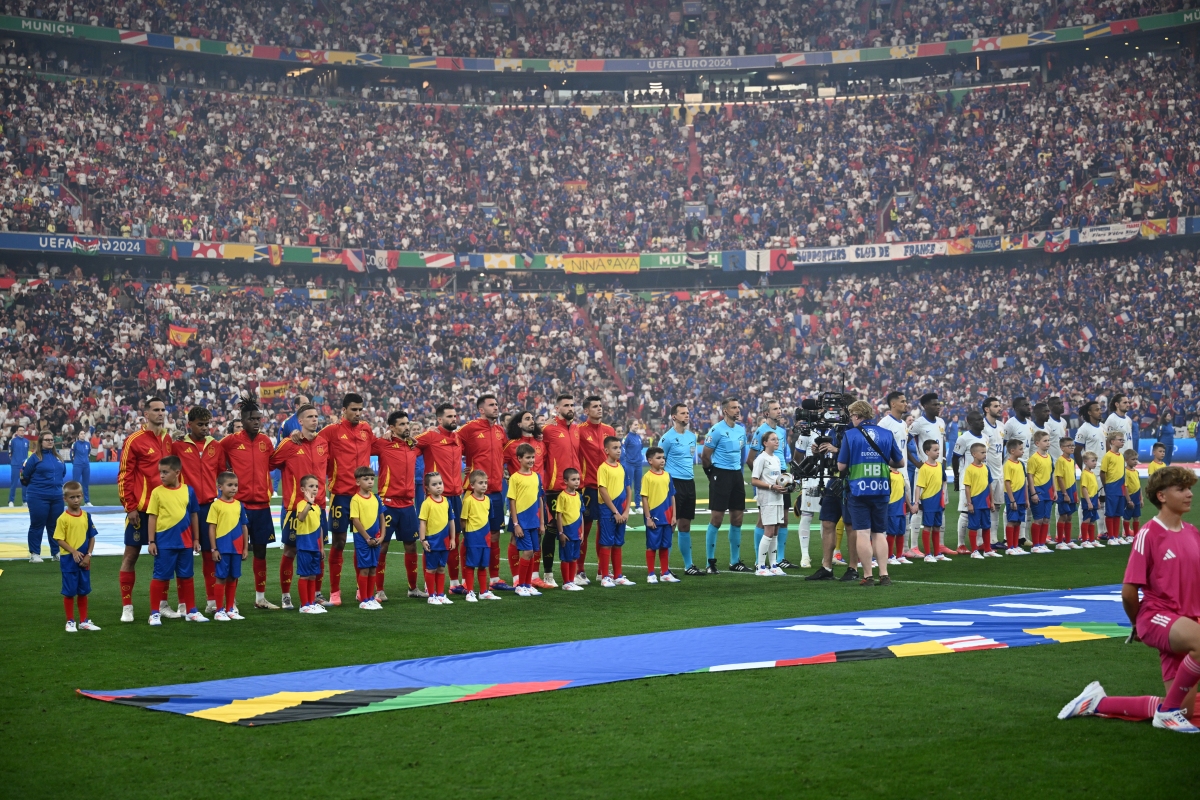 经典再现！欧洲杯预选赛引爆球迷热情的简单介绍