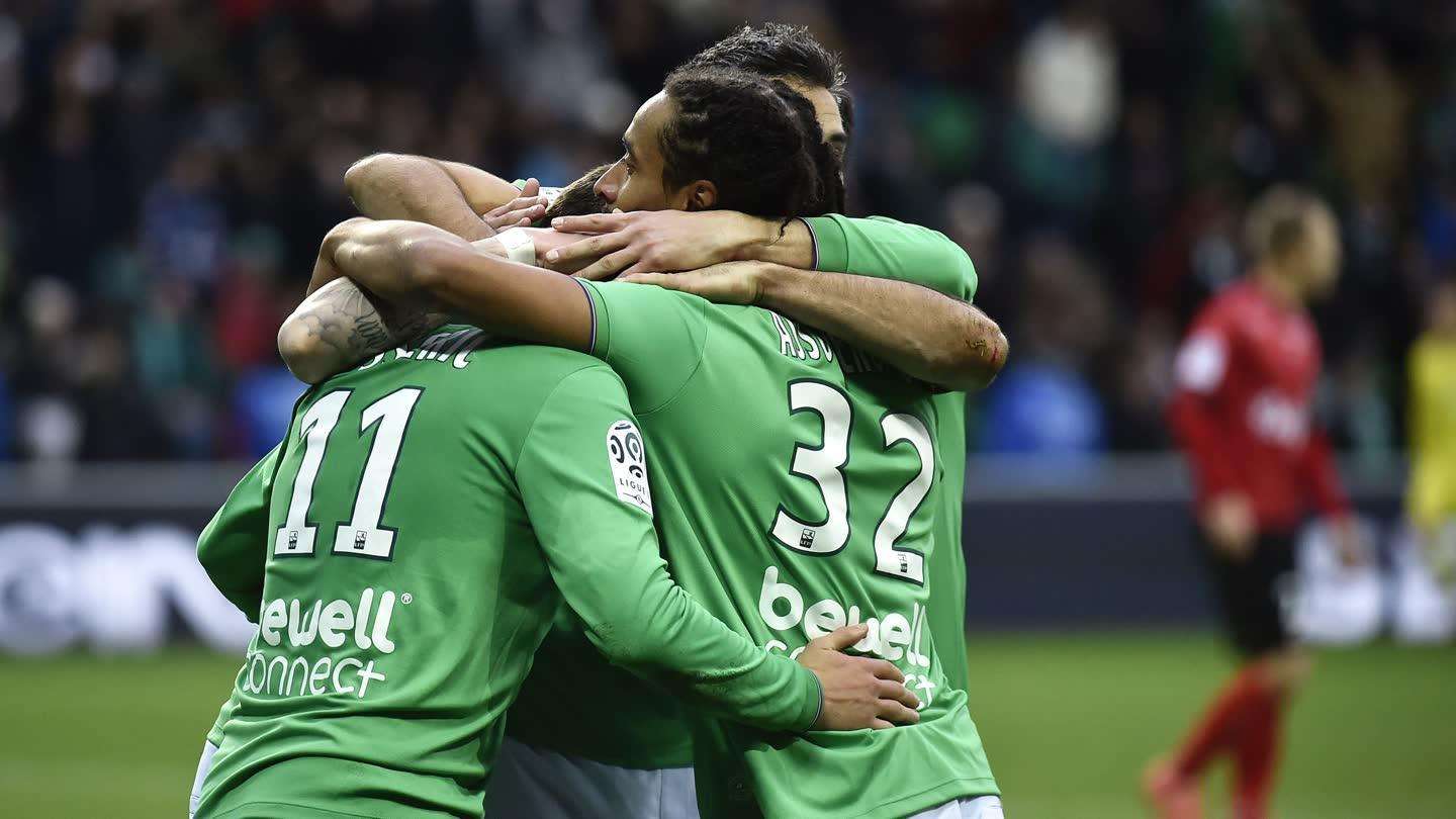 包含里昂意外爆冷不败,圣埃蒂安扩大领先优势的词条 包含里昂意外爆冷不败,圣埃蒂安扩大领先优势的词条