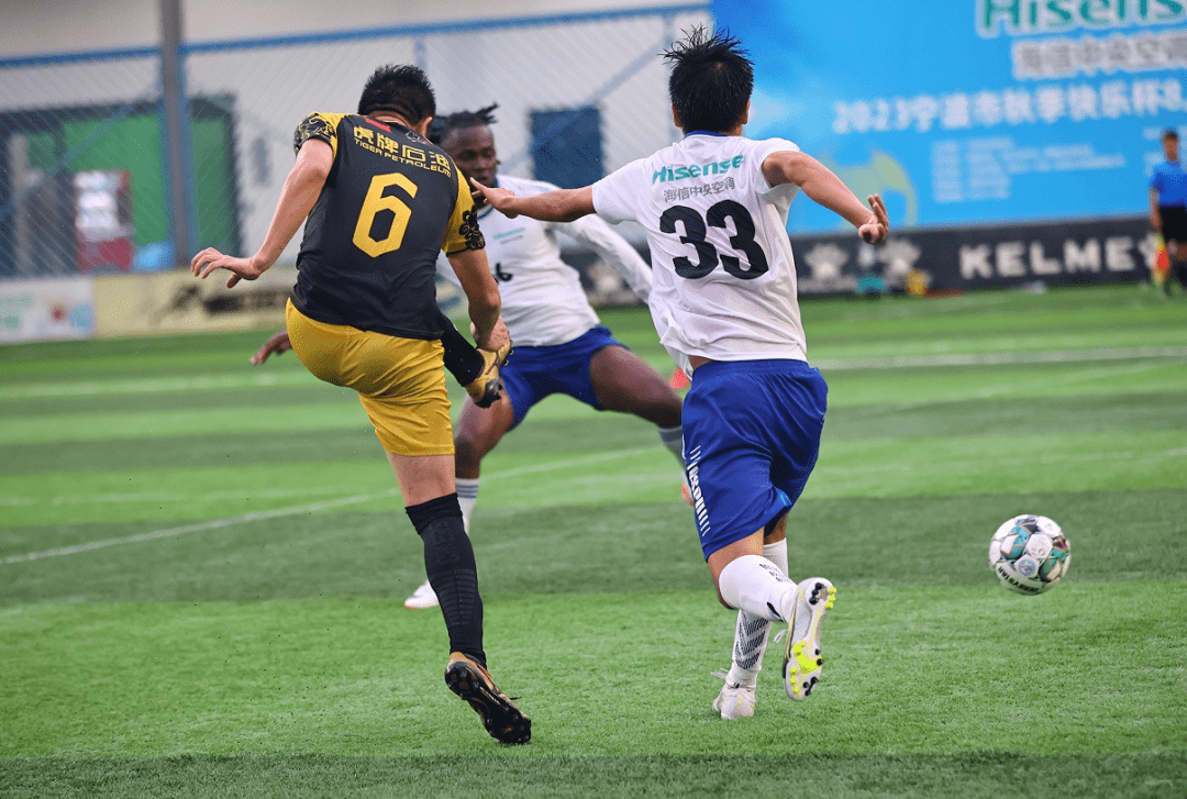 负伤也顽强，登顶桂冠大道！